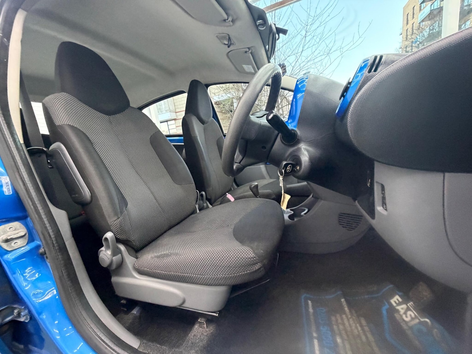 Used Toyota AYGO 2009 for sale - 77892859: Photo 15