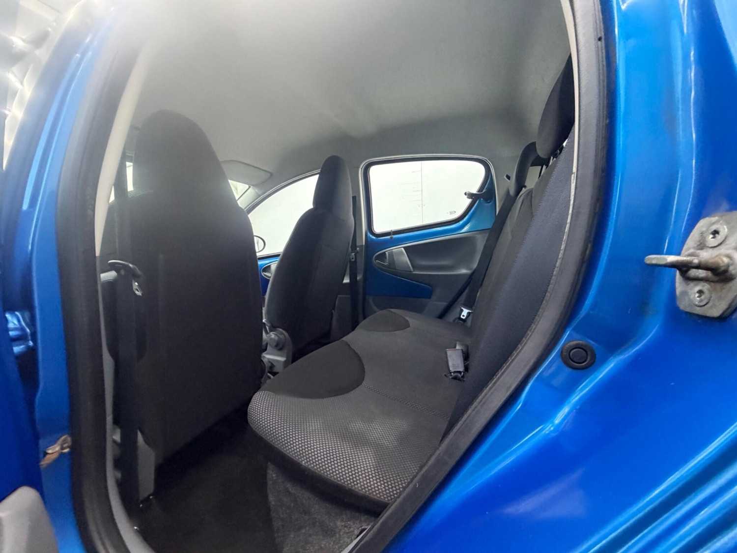 Used Toyota AYGO 2009 for sale - 77892859: Photo 22