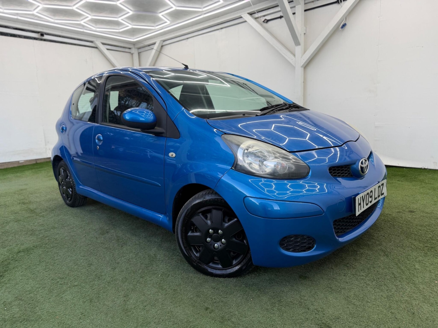 Used Toyota AYGO 2009 for sale - 77892859: Photo 4