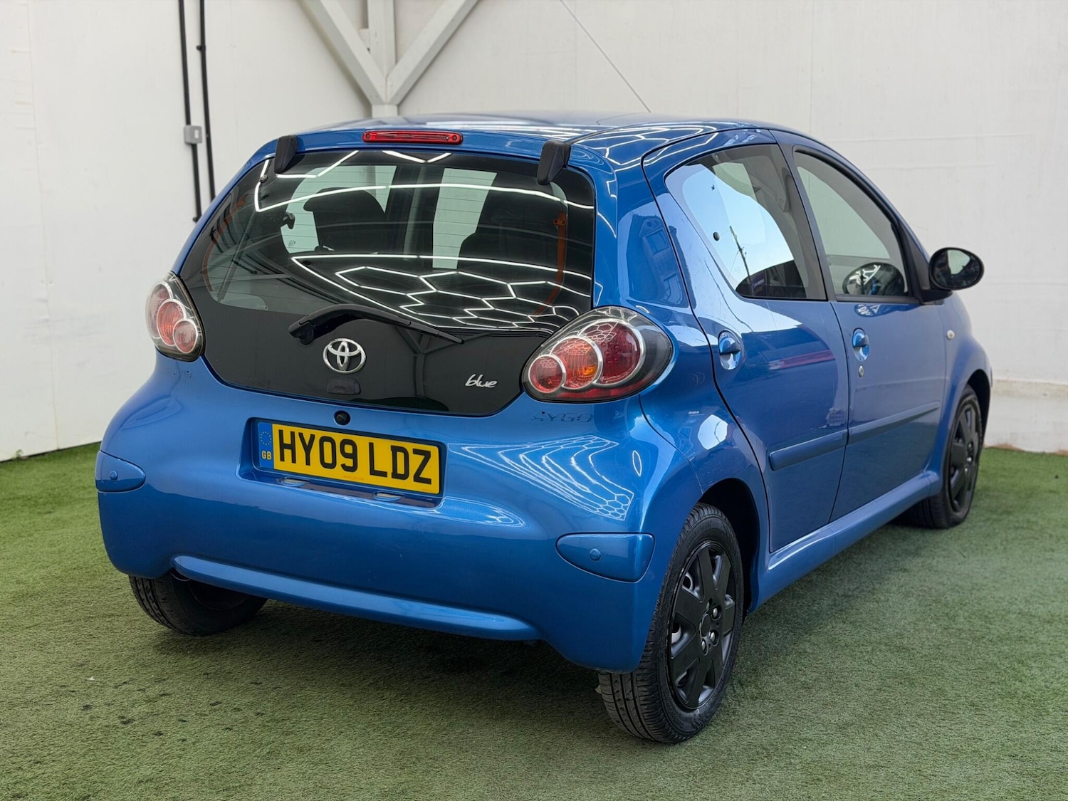 Used Toyota AYGO 2009 for sale - 77892859: Photo 6