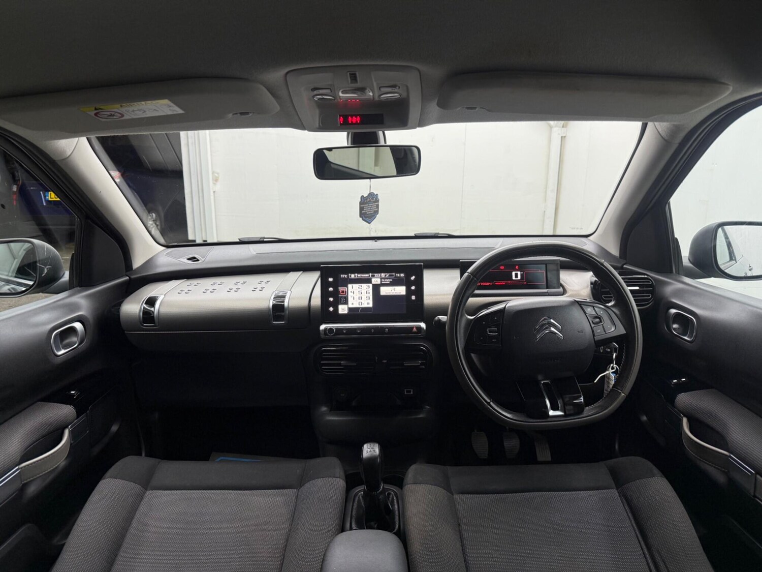Used Citroen C4 Cactus for sale - 77909536: Photo 27
