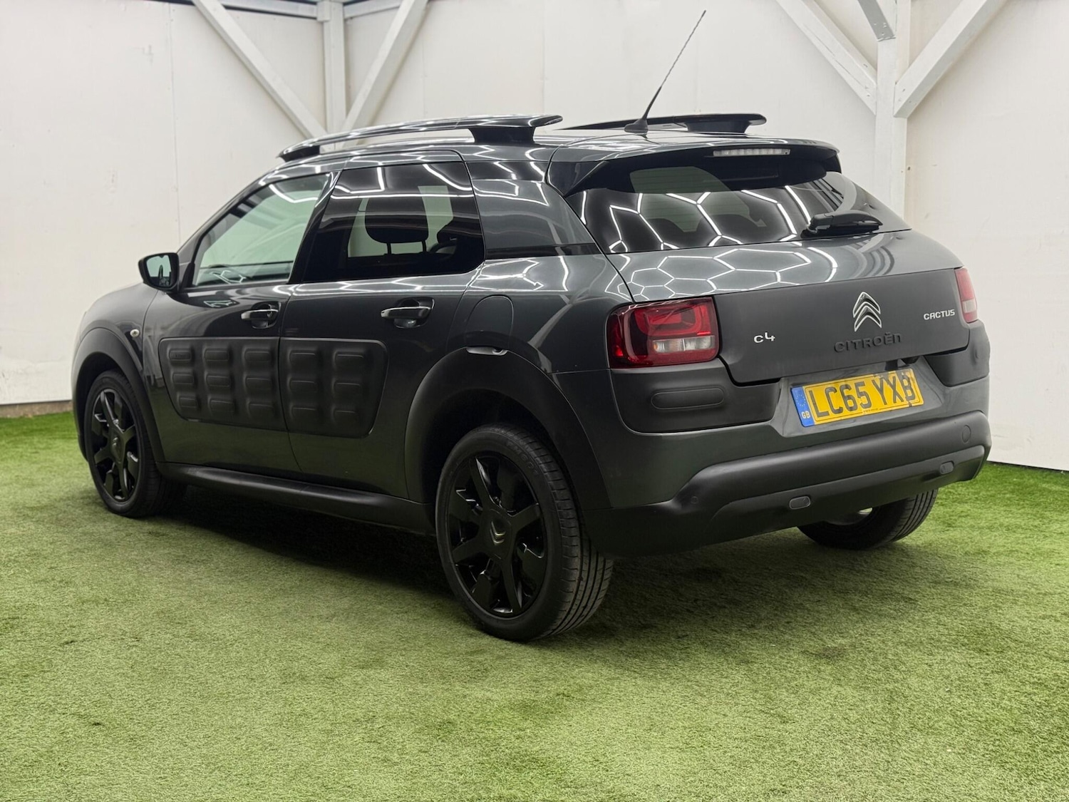Used Citroen C4 Cactus for sale - 77909536: Photo 9