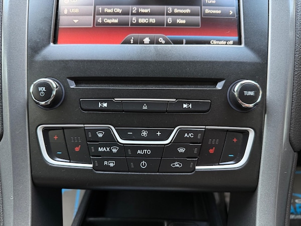Used Ford Mondeo 2016 for sale - 75609835: Photo 51