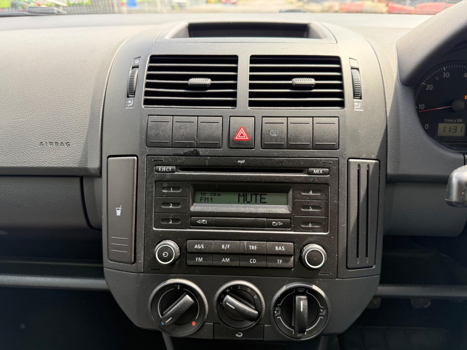 Vehicle 33