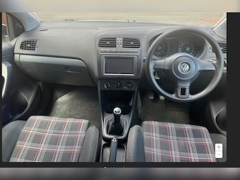 Used Volkswagen Polo 2011 for sale - 79395855: Photo