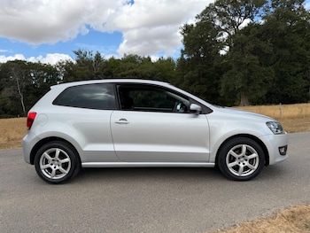 Used Volkswagen Polo 2010 for sale - 79361469: Photo