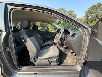 Used Volkswagen Polo 2011 for sale - 79224389: Photo