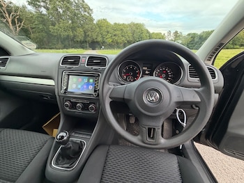 Used Volkswagen Golf 2009 for sale - 78911110: Photo