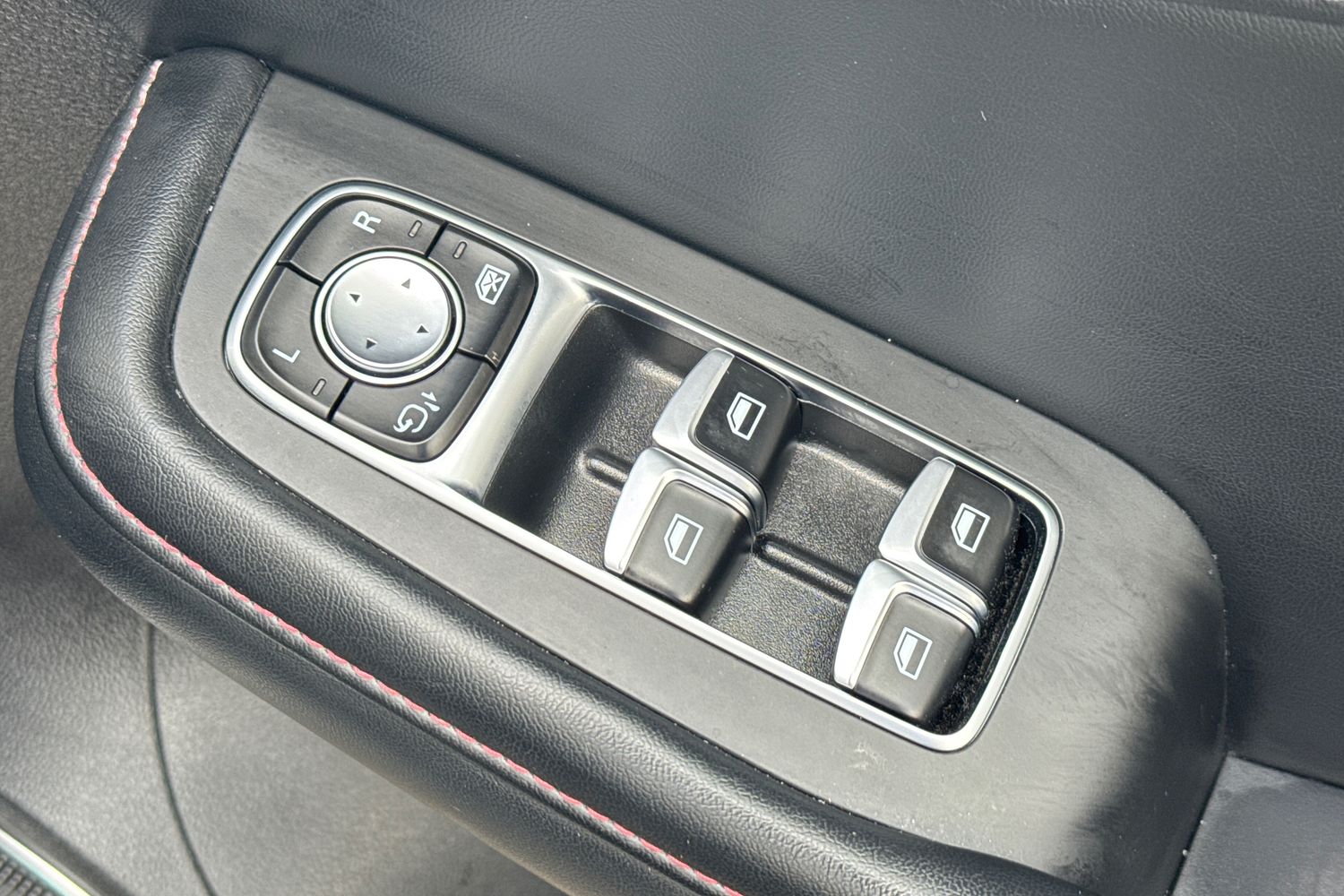 Vehicle 29