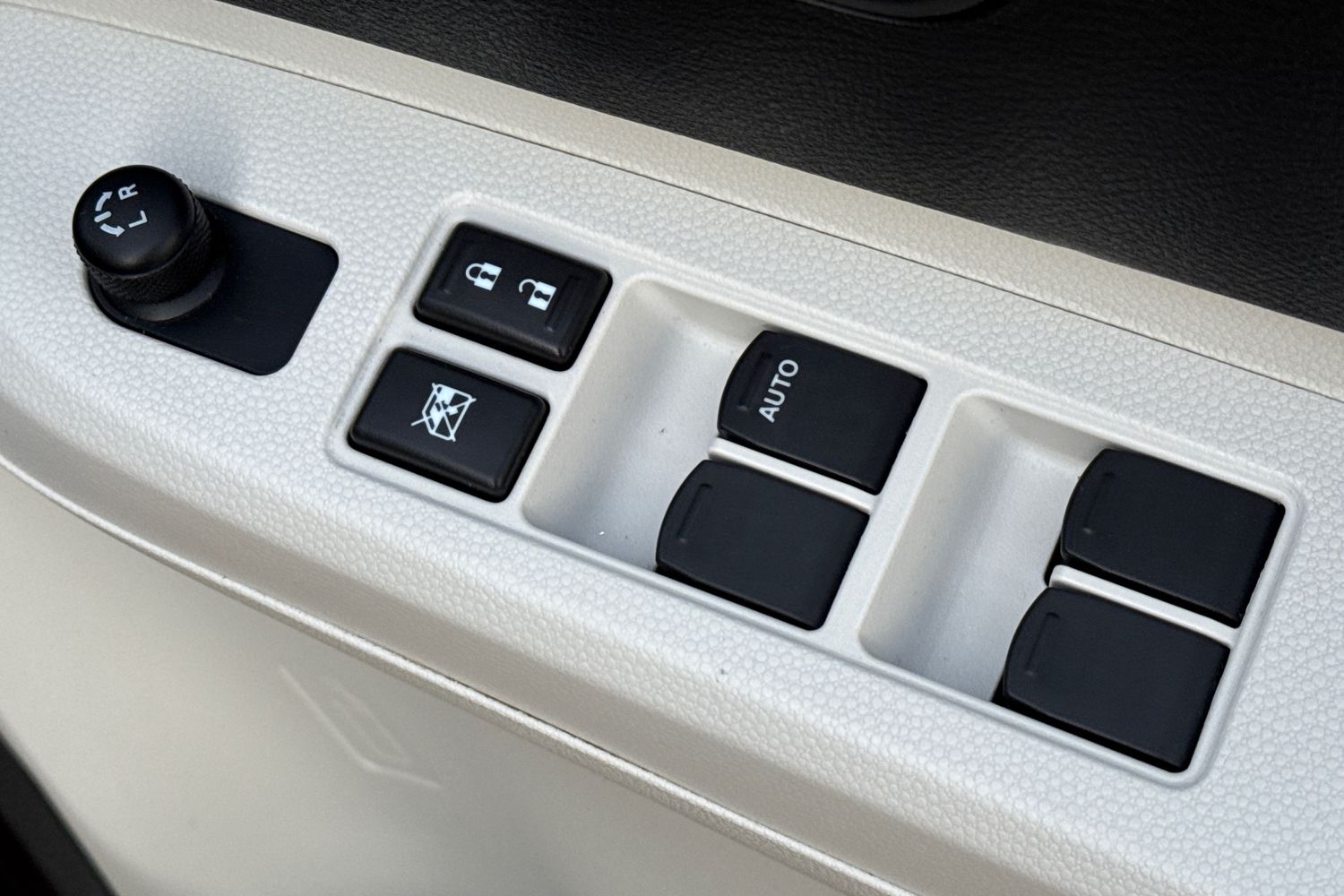 Used Suzuki Ignis 2017 for sale - 77494534: Photo 27