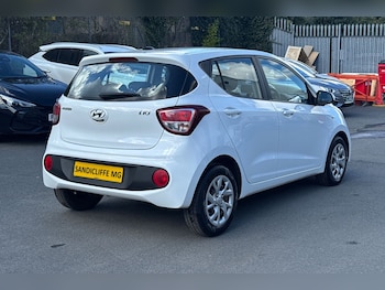 Used Hyundai i10 2018 for sale - 78056868: Photo