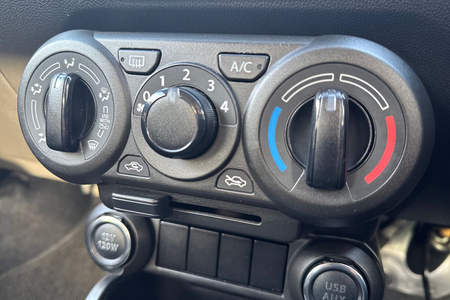 Used Suzuki Ignis 2021 for sale - 76477729: Photo 35