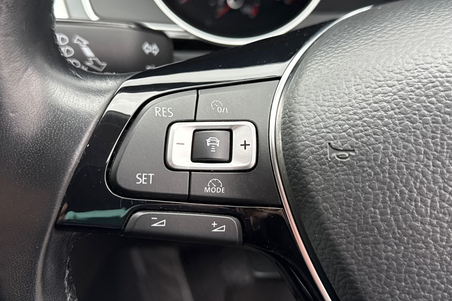 Used Volkswagen Passat 2018 for sale - 76547601: Photo 32