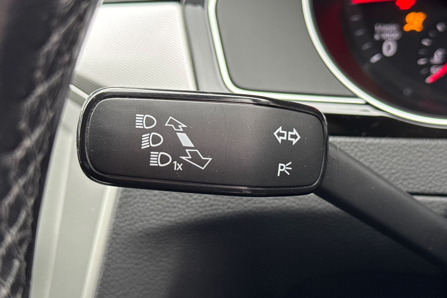 Used Volkswagen Passat 2018 for sale - 76547601: Photo 35