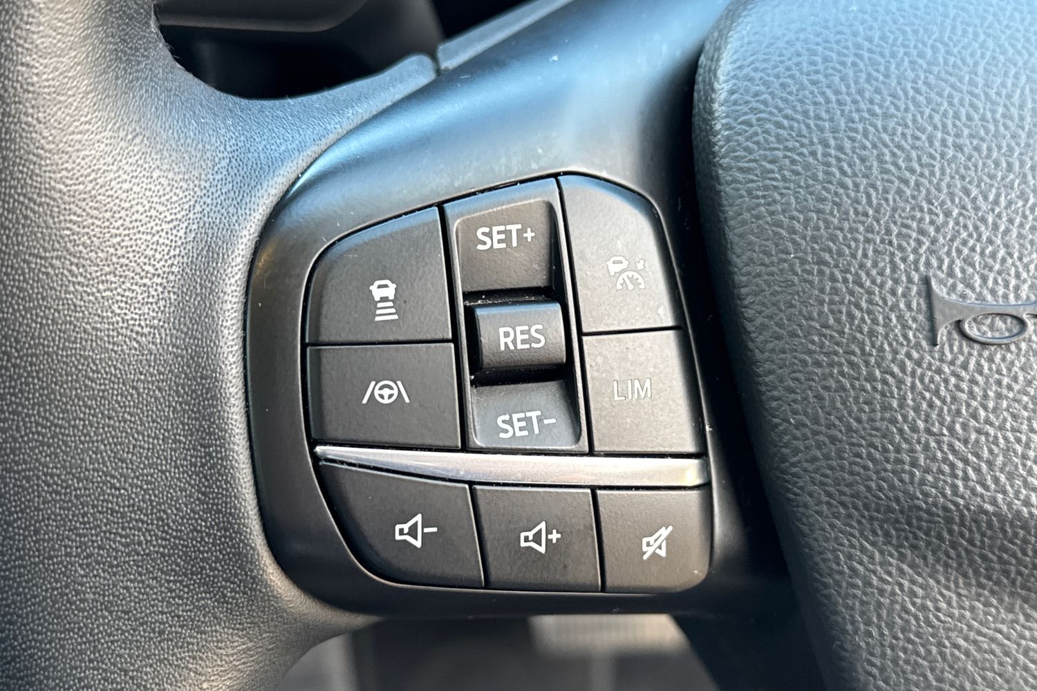 Used Ford Kuga 2021 for sale - 77721050: Photo 37