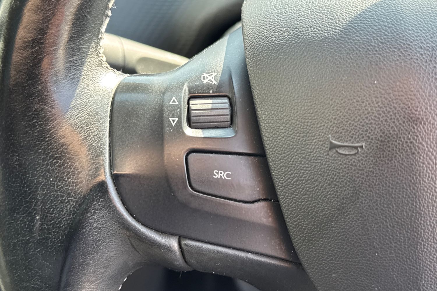 Used Peugeot 2008 2019 for sale - 78197905: Photo 20