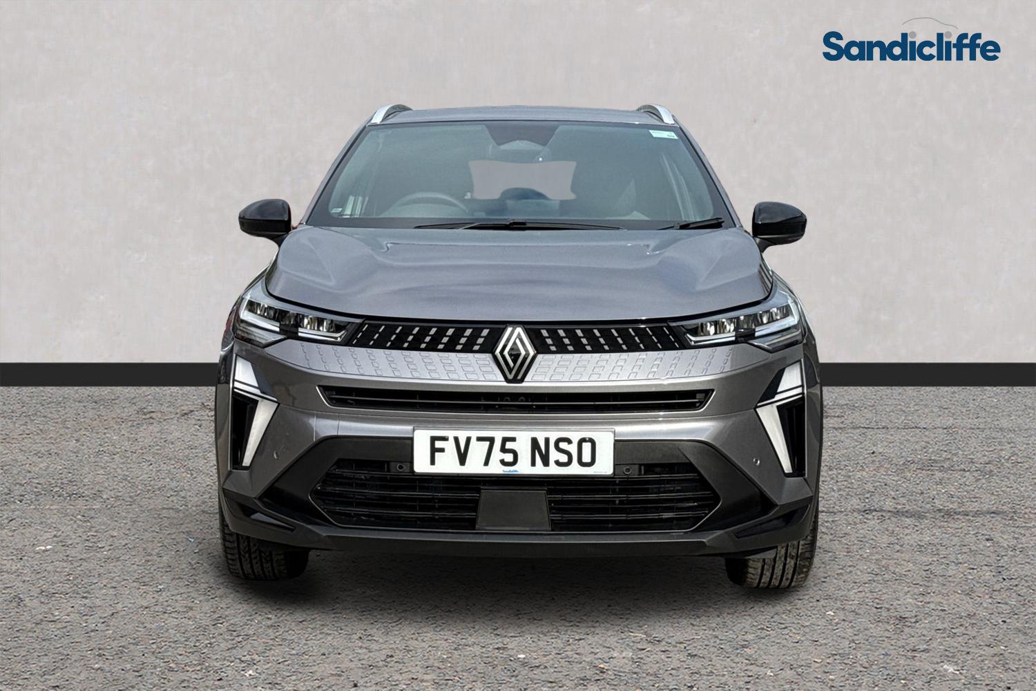 Used Renault Captur 2025 for sale - 77716001: Photo 2