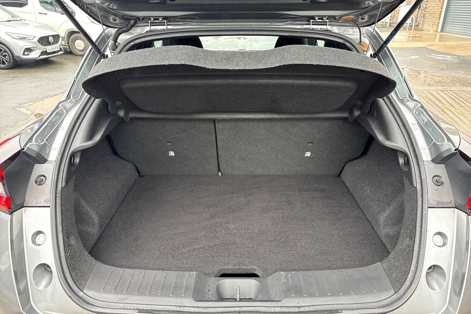 Used Nissan Juke 2021 for sale - 76532116: Photo 15