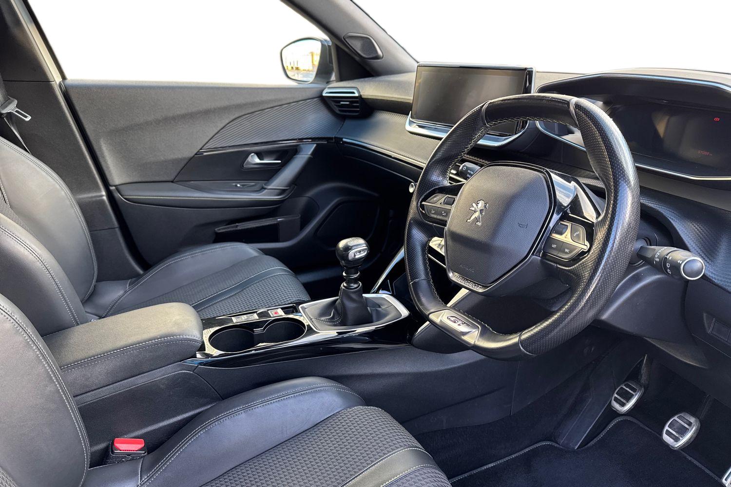 Used Peugeot 2008 2020 for sale - 76627489: Photo 11