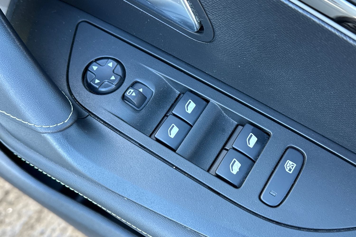 Used Peugeot 2008 2020 for sale - 76627489: Photo 20