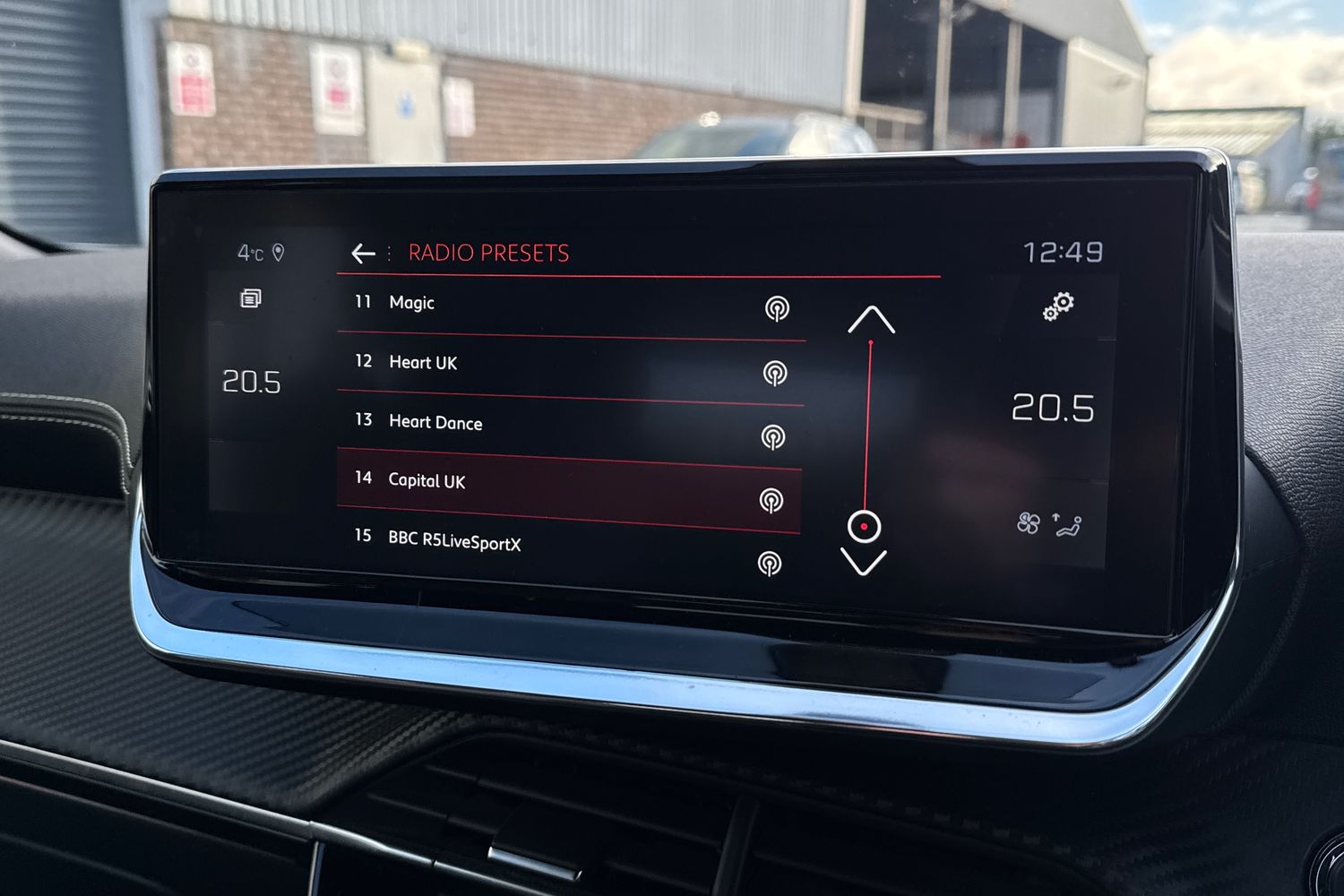 Used Peugeot 2008 2020 for sale - 76627489: Photo 30