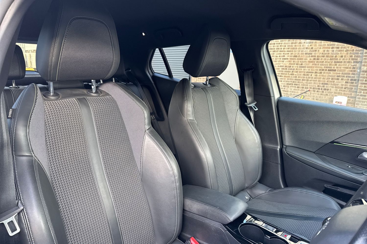 Used Peugeot 2008 2020 for sale - 76627489: Photo 36