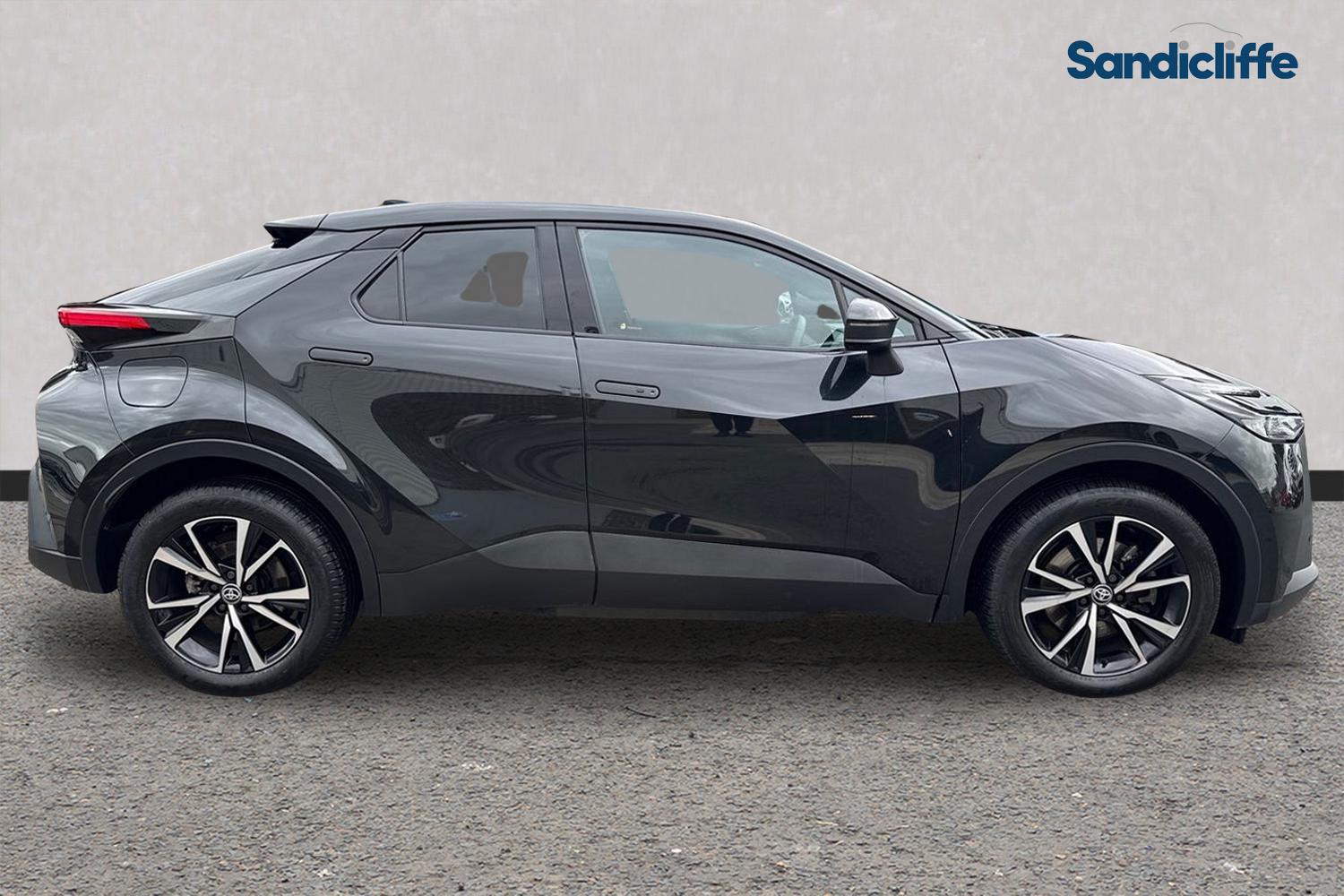 Used Toyota C-HR 2024 for sale - 76187304: Photo 3