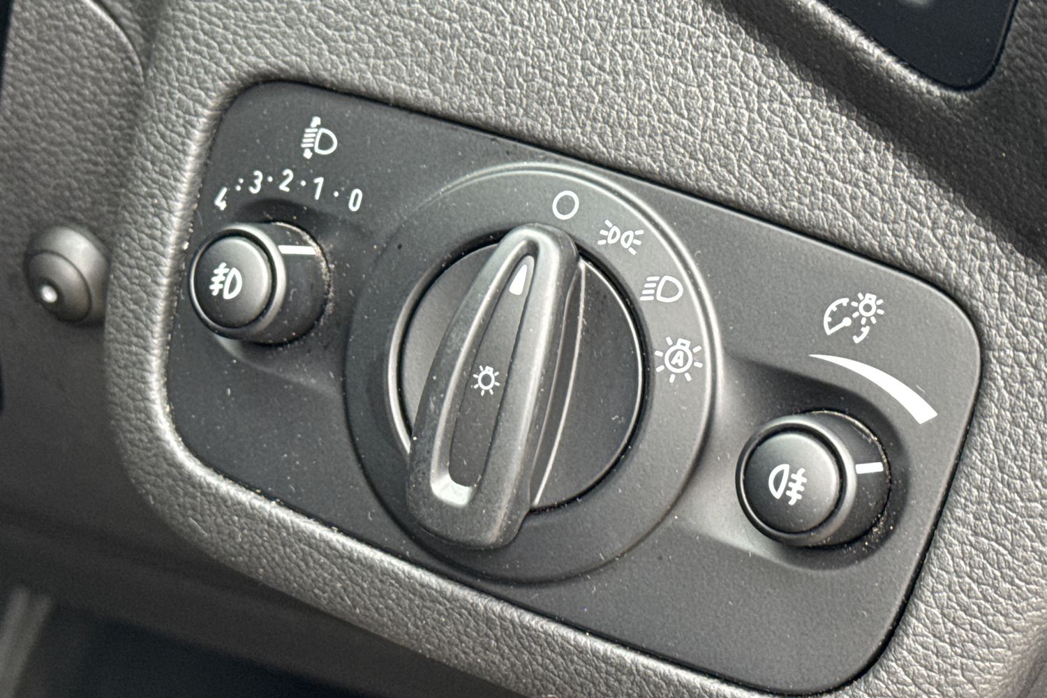 Used Ford Kuga 2017 for sale - 77873223: Photo 31