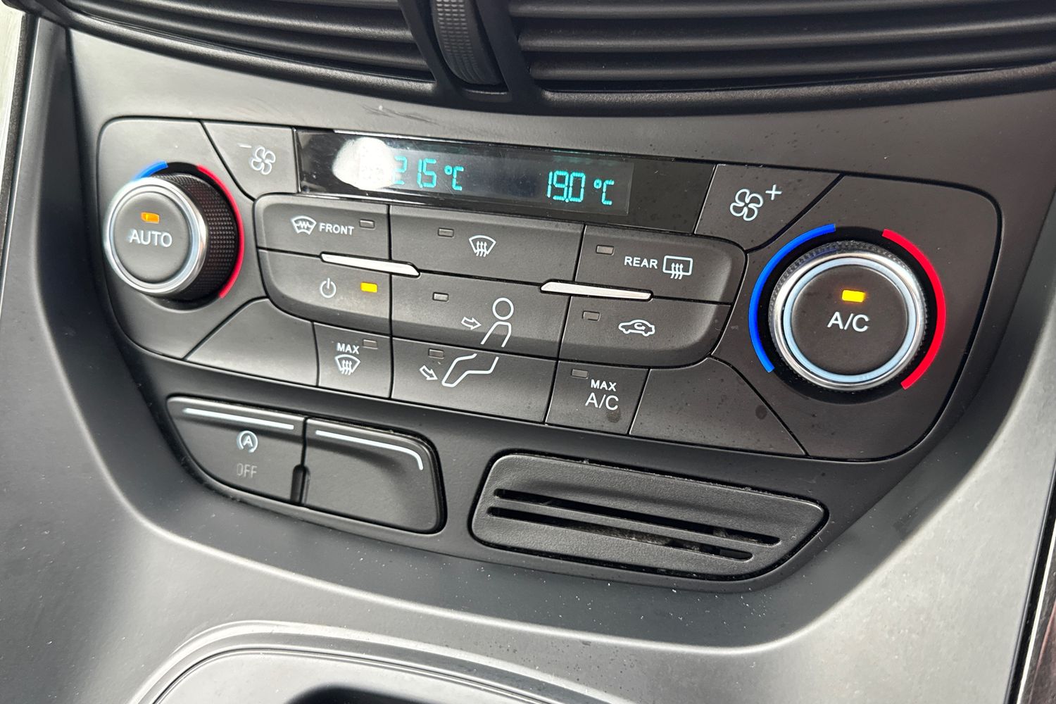 Used Ford Kuga 2017 for sale - 77873223: Photo 43