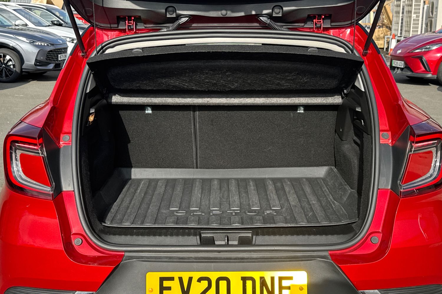 Used Renault Captur 2020 for sale - 77663264: Photo 18