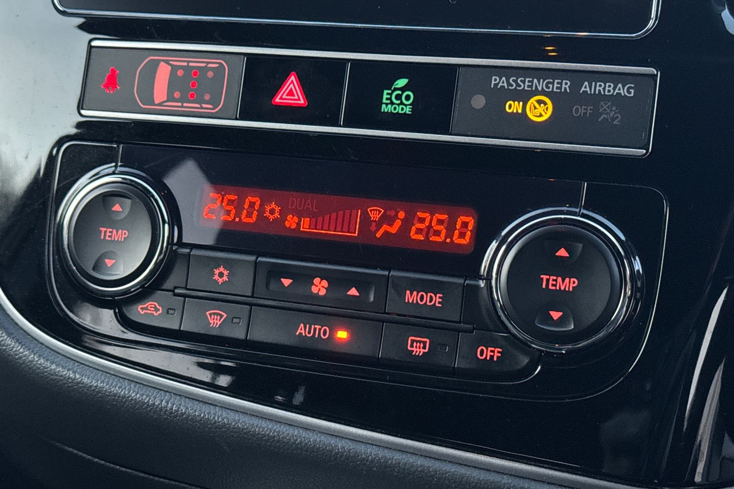 Used Mitsubishi Outlander 2018 for sale - 77107512: Photo 42