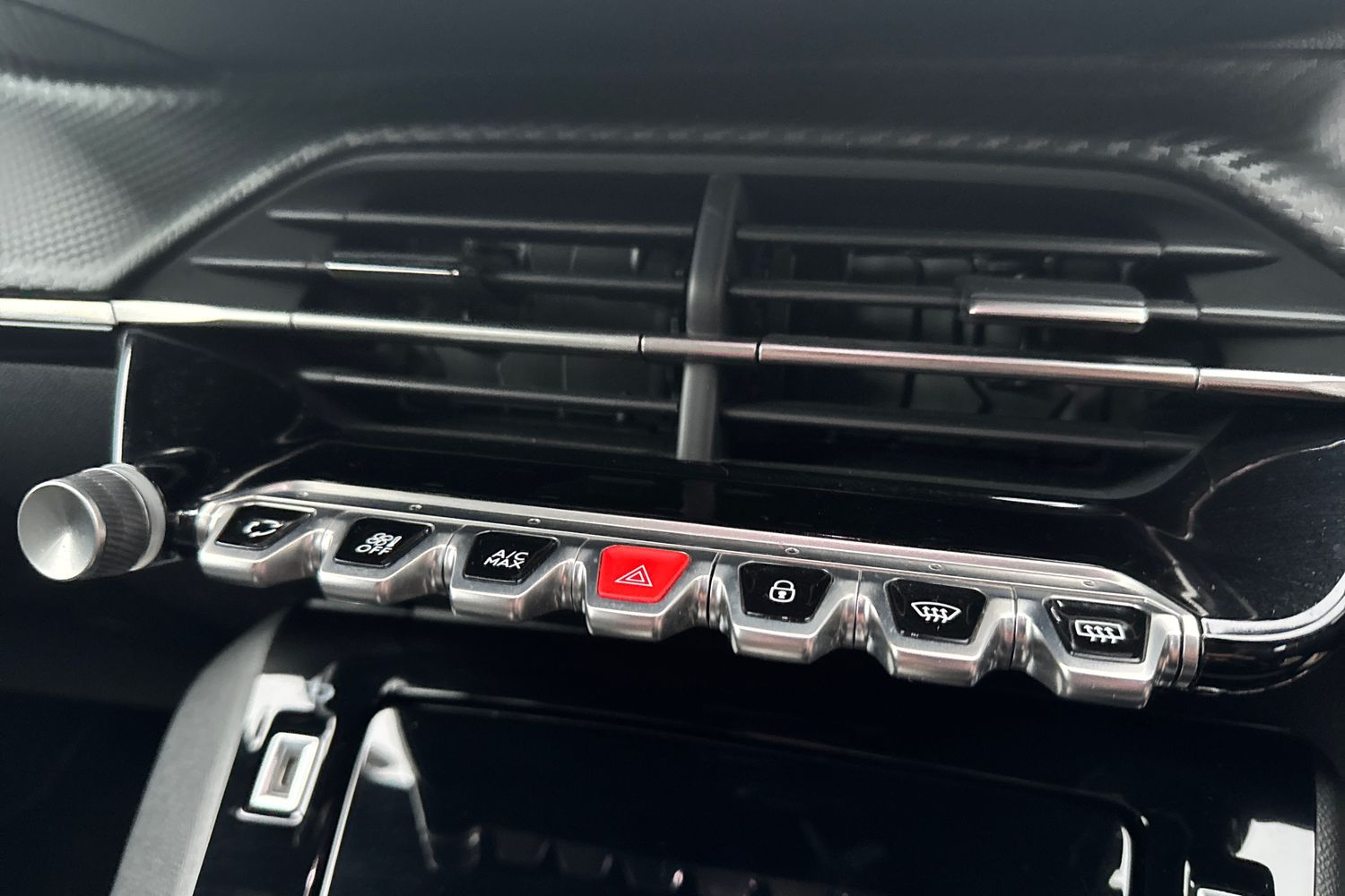 Used Peugeot 2008 2023 for sale - 77409471: Photo 37