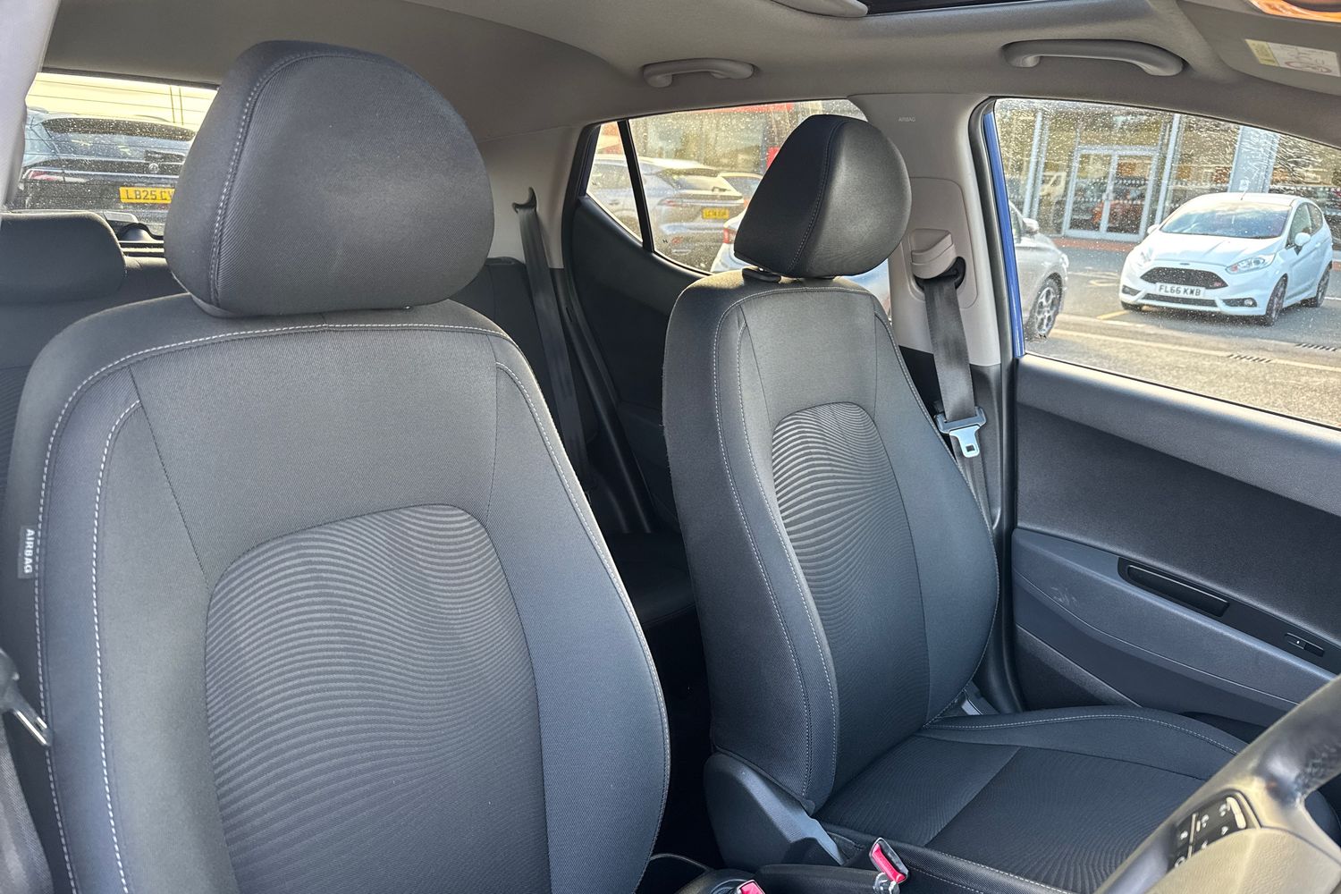 Used Hyundai i10 2018 for sale - 75309067: Photo 32