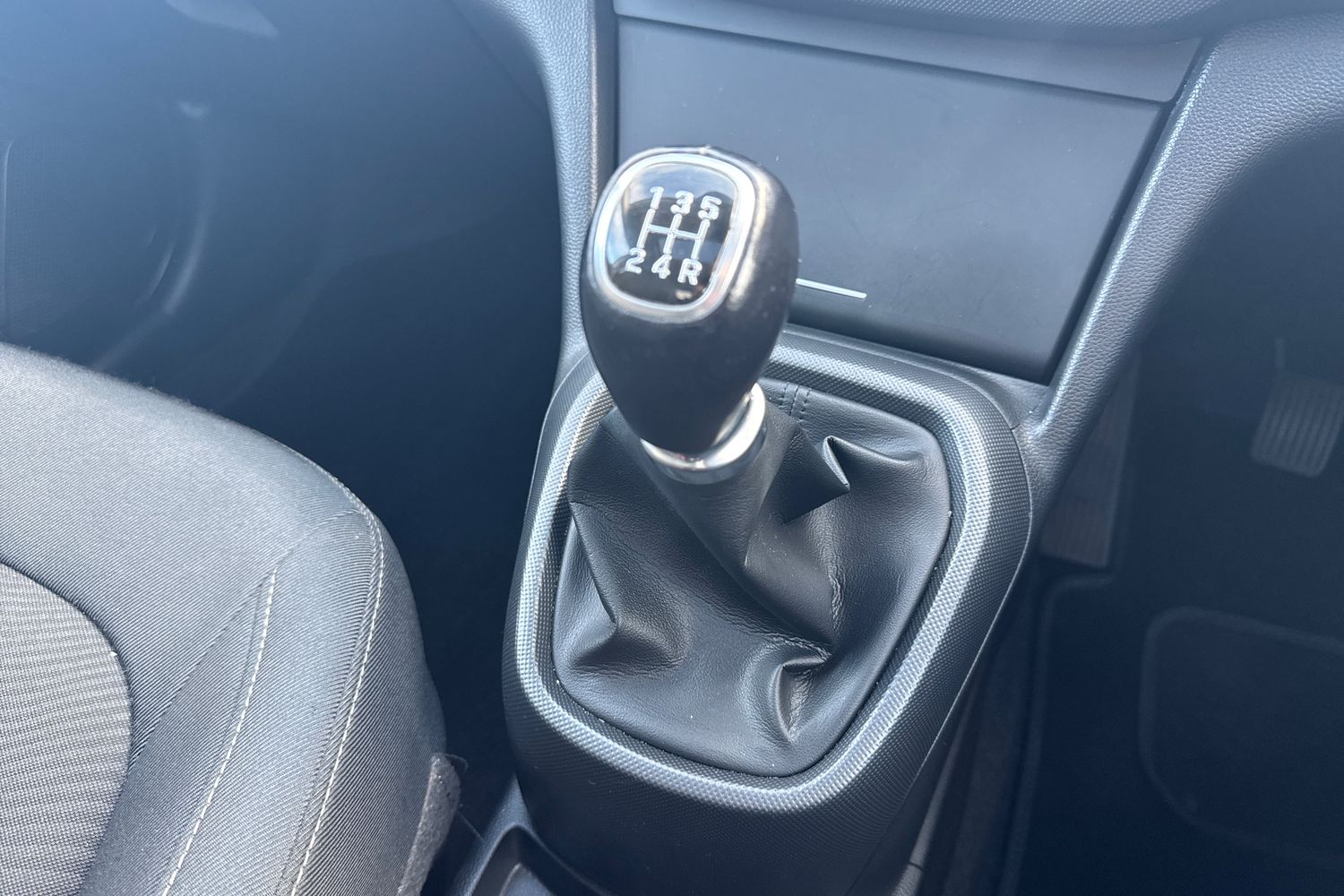 Used Hyundai i10 2018 for sale - 75309067: Photo 36