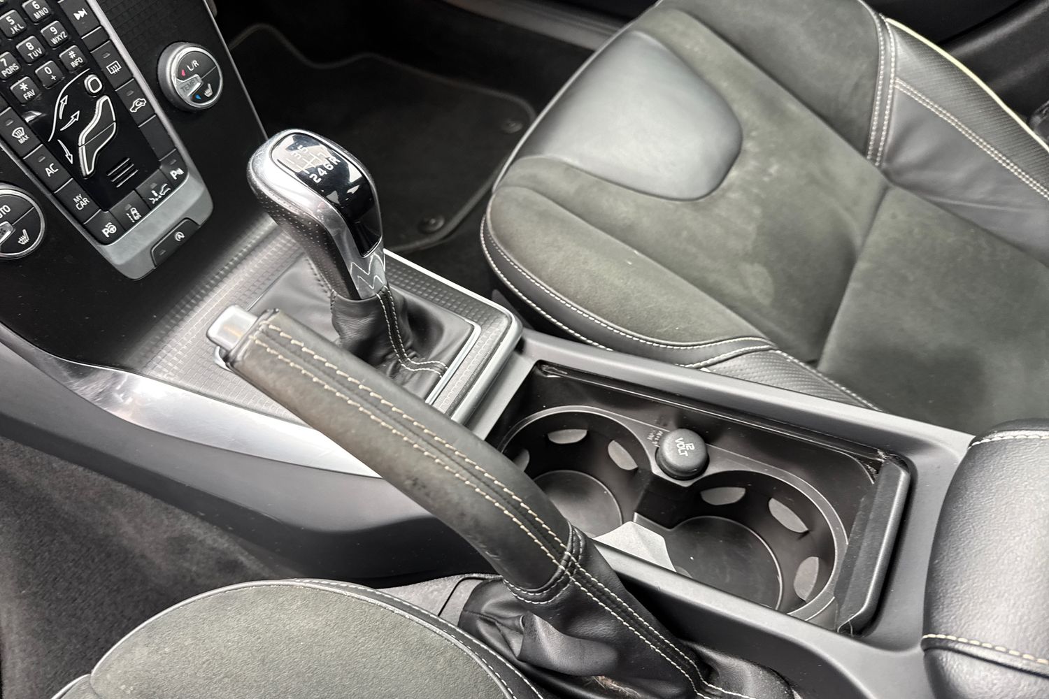 Used Volvo V40 2018 for sale - 77438047: Photo 34