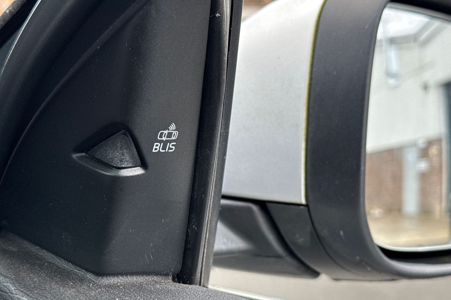 Used Volvo V40 2018 for sale - 77438047: Photo 47