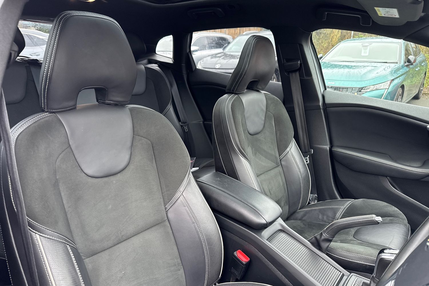 Used Volvo V40 2018 for sale - 77438047: Photo 48