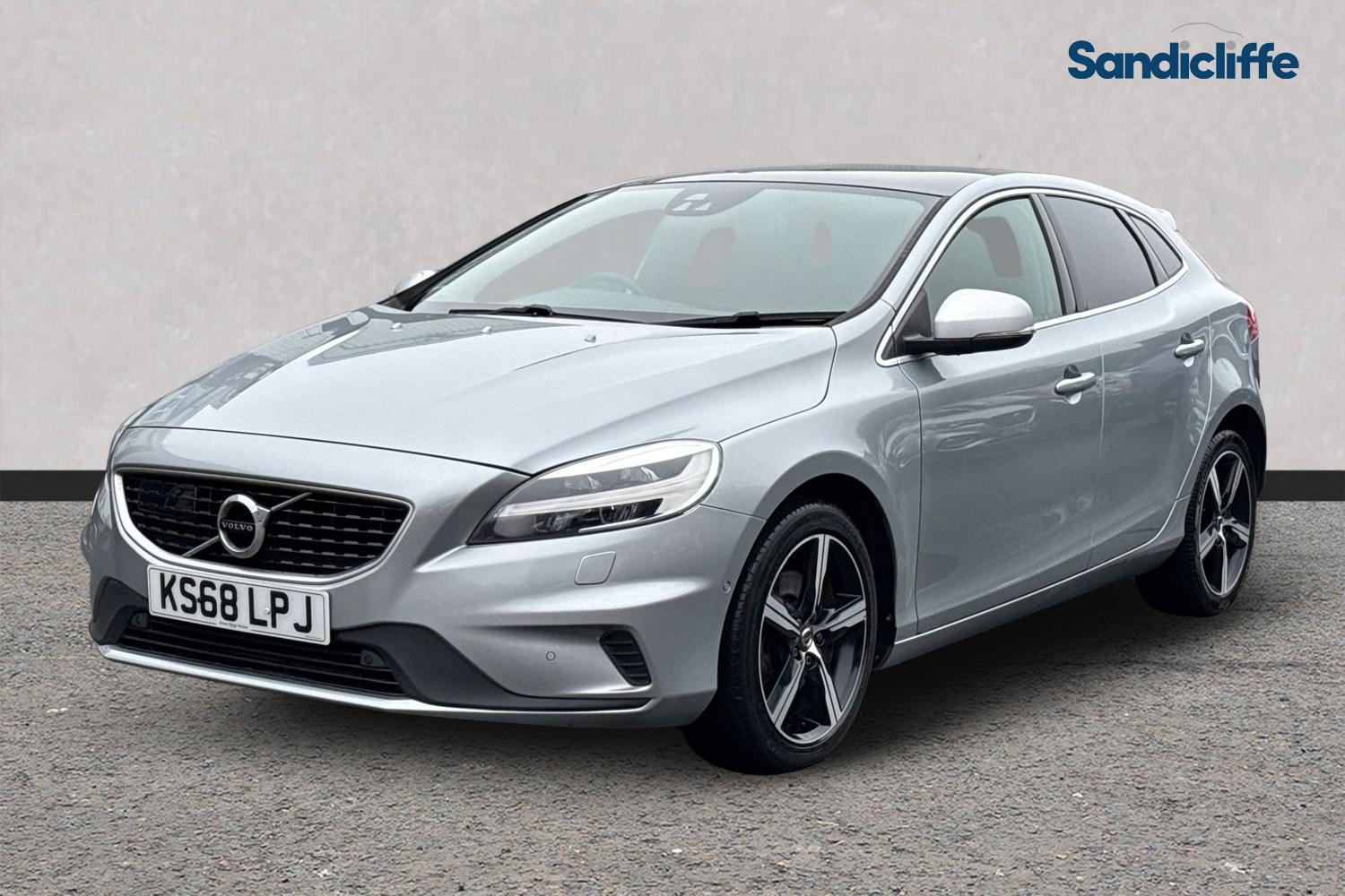 Used Volvo V40 2018 for sale - 77438047: Photo 9