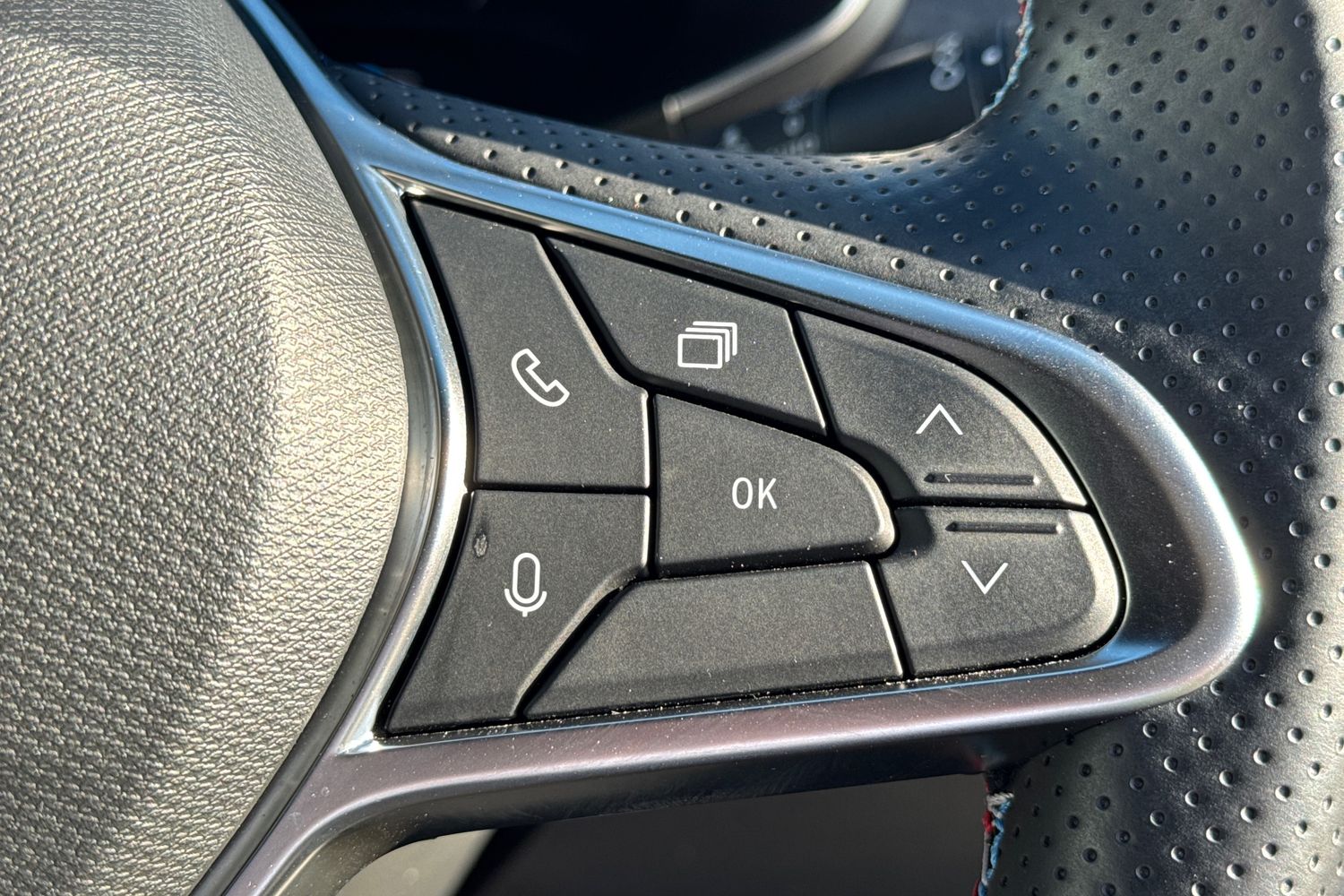 Used Renault Arkana 2024 for sale - 76187308: Photo 31