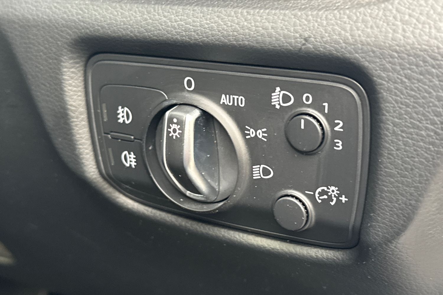 Used Audi A3 2016 for sale - 76477730: Photo 27