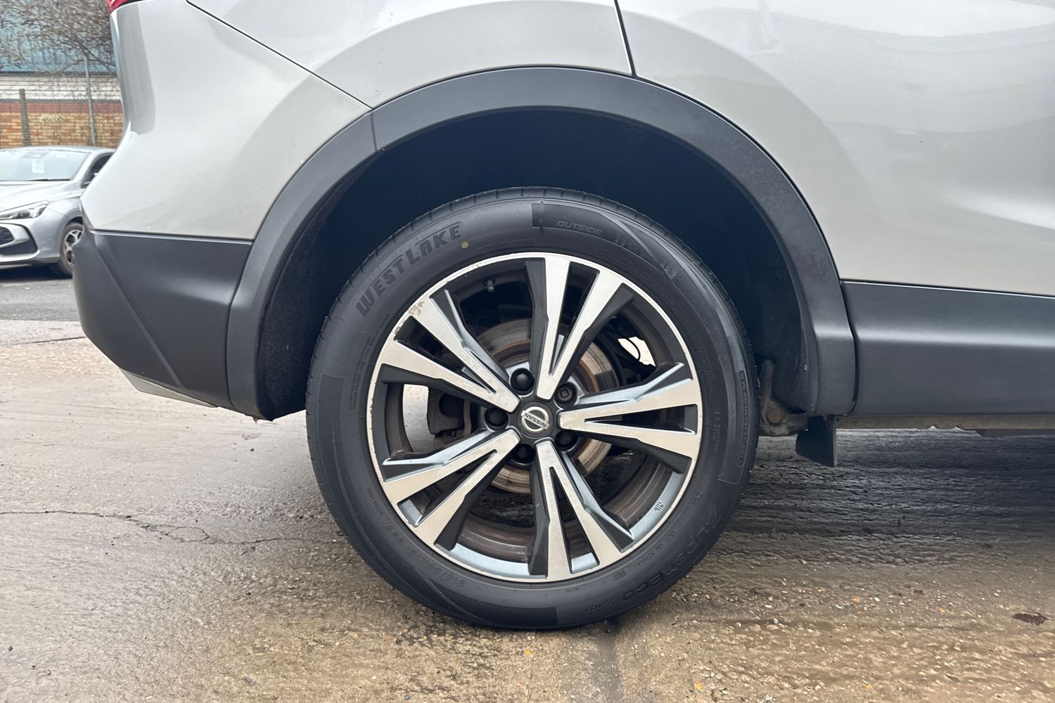 Used Nissan Qashqai 2017 for sale - 77328996: Photo 17