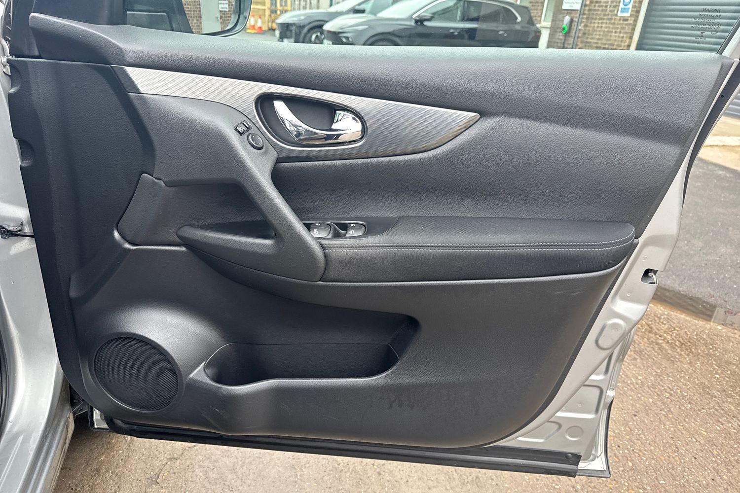 Used Nissan Qashqai 2017 for sale - 77328996: Photo 24