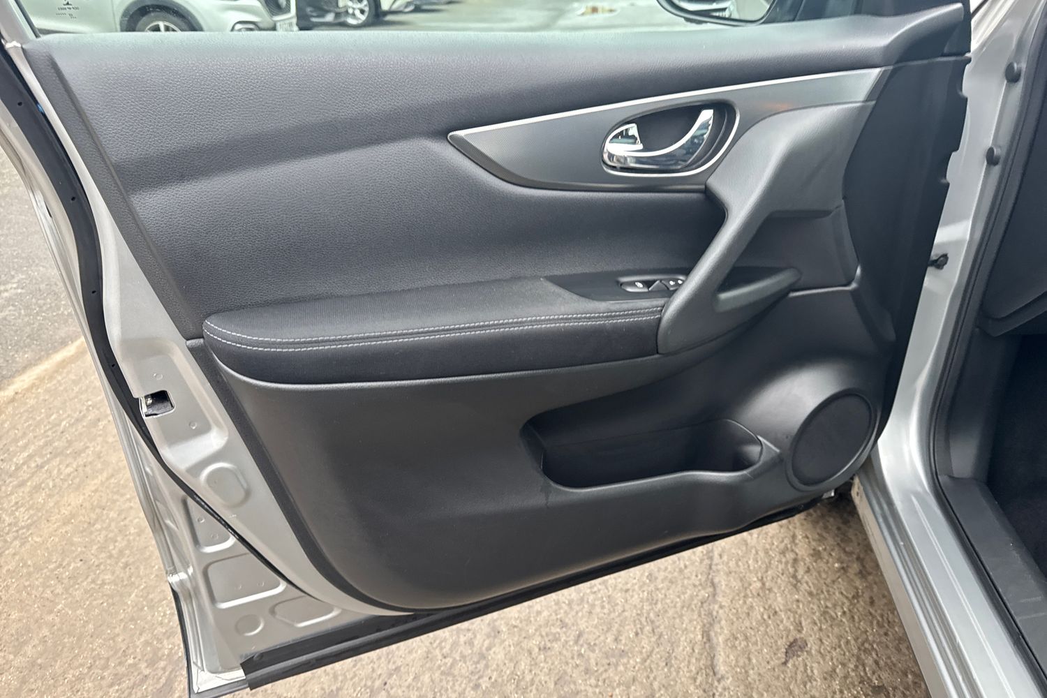 Used Nissan Qashqai 2017 for sale - 77328996: Photo 27