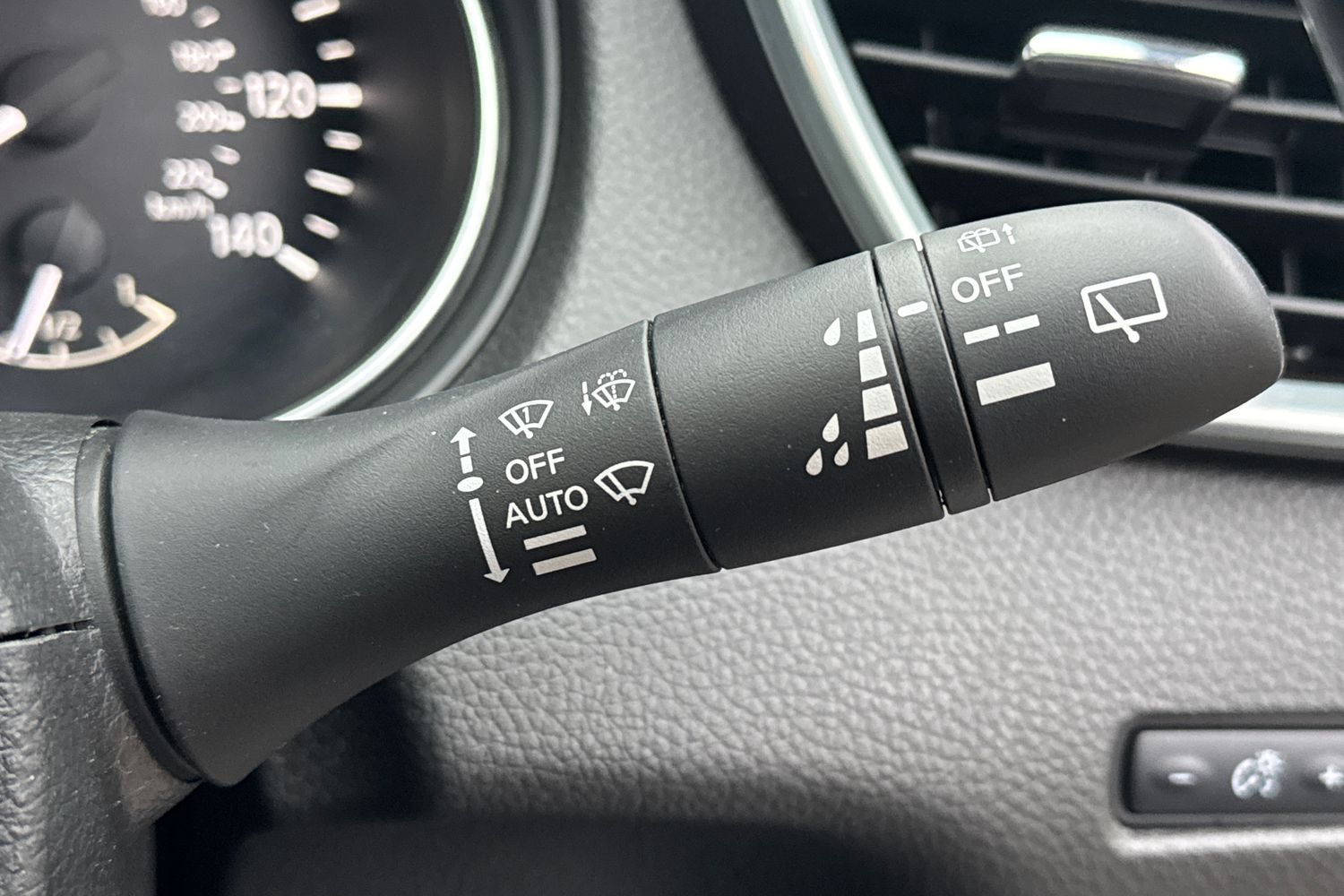 Used Nissan Qashqai 2017 for sale - 77328996: Photo 36