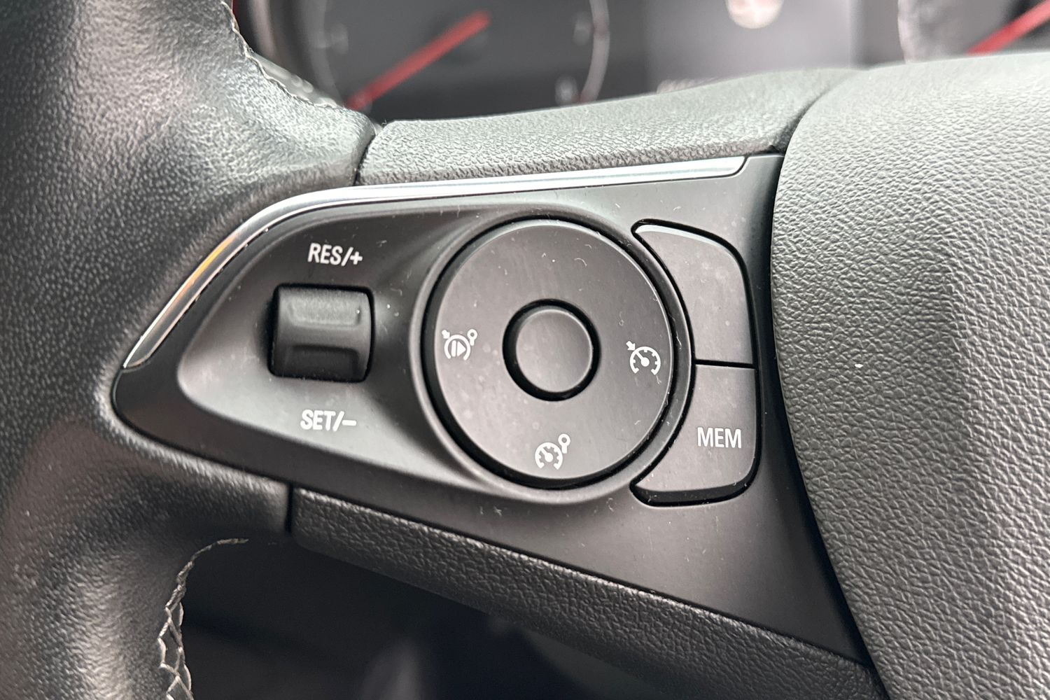 Used Vauxhall Crossland 2023 for sale - 76477711: Photo 34