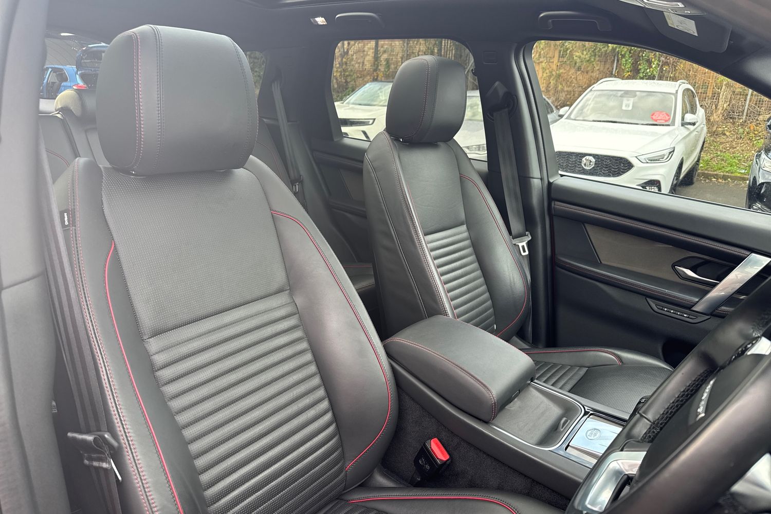 Used Land Rover Discovery Sport 2020 for sale - 76492045: Photo 40