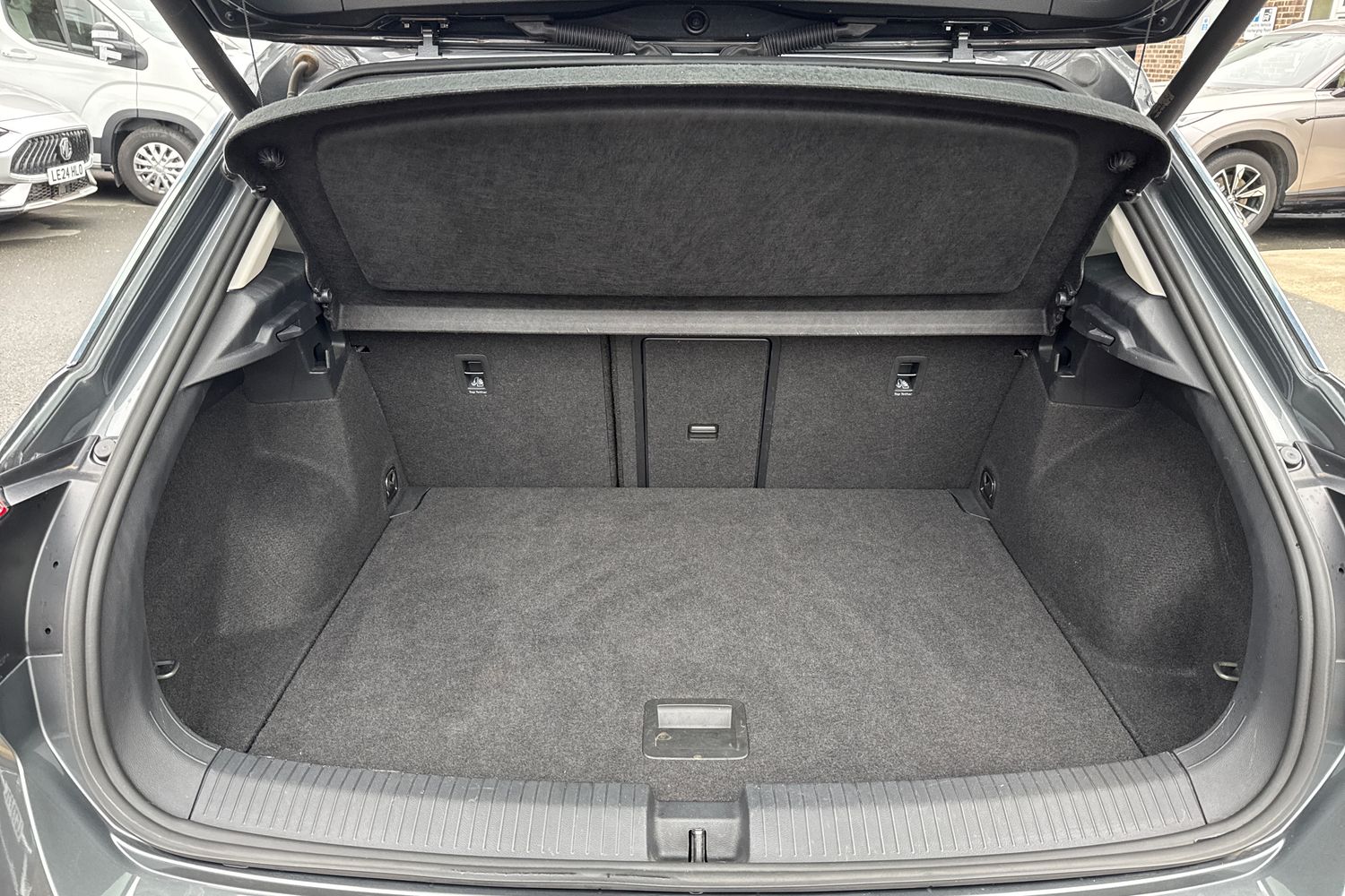 Used Volkswagen T-Roc 2021 for sale - 76246292: Photo 16