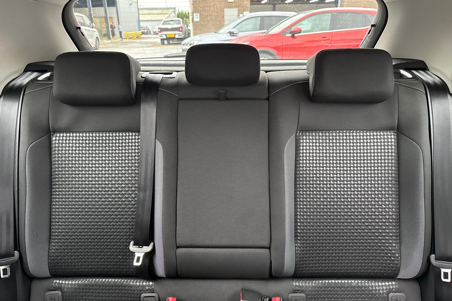 Used Volkswagen T-Roc 2021 for sale - 76246292: Photo 28