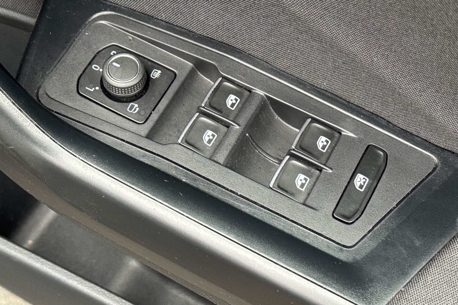 Used Volkswagen T-Roc 2021 for sale - 76246292: Photo 30