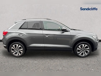 Used Volkswagen T-Roc 2021 for sale - 76246292: Photo
